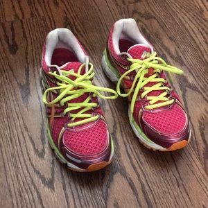 ASICS gel kayano 19 running shoes